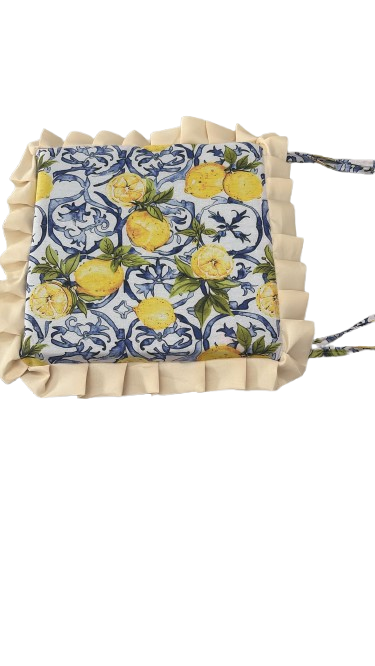 Cuscini per sedie 6 pz con cerniera e volant.  CASABELLAPIU cm. 38x38x4